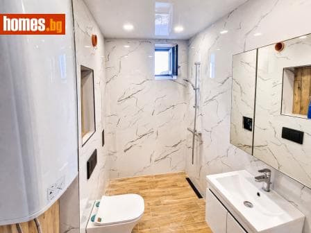Тристаен, 110m²