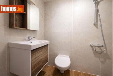 Тристаен, 110m²