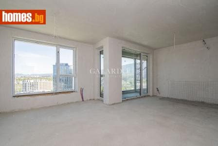 Тристаен, 127m²