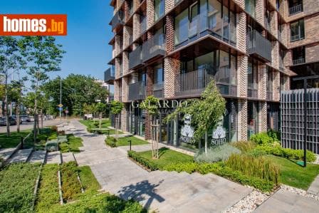 Тристаен, 125m²