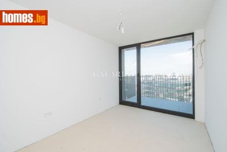 Тристаен, 125m²