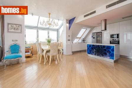 Тристаен, 180m²
