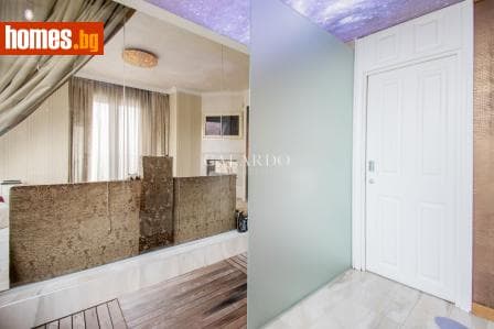 Тристаен, 180m²