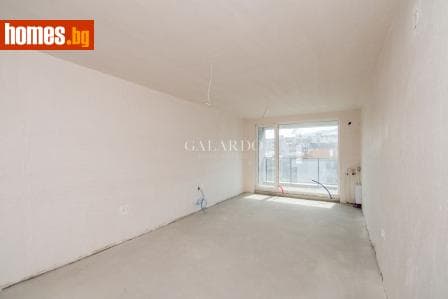 Тристаен, 113m²
