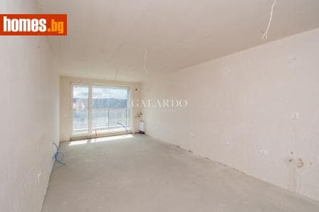 Тристаен, 113m²