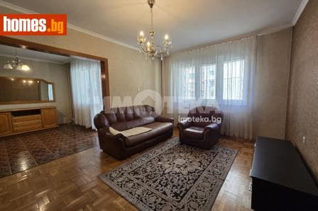 Тристаен, 112m²