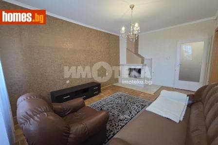 Тристаен, 112m²