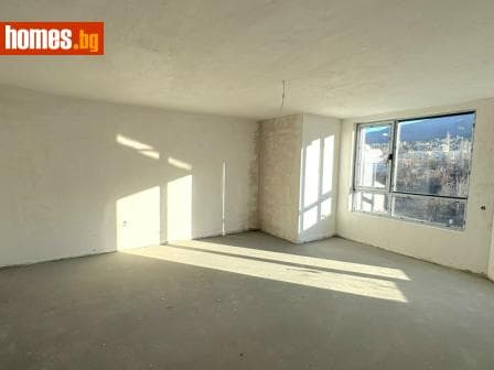 Тристаен, 95m²