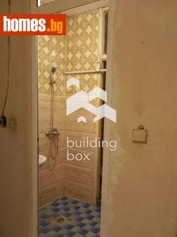 Тристаен, 97m²