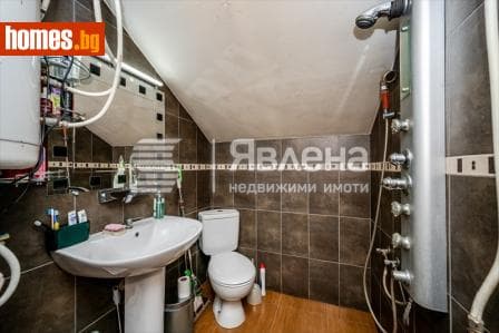 Тристаен, 109m²
