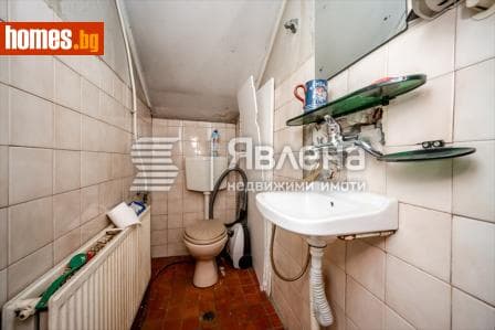 Тристаен, 109m²