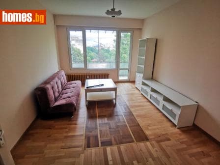 Тристаен, 85m²