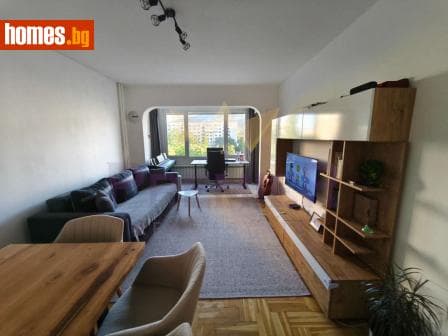 Тристаен, 85m²