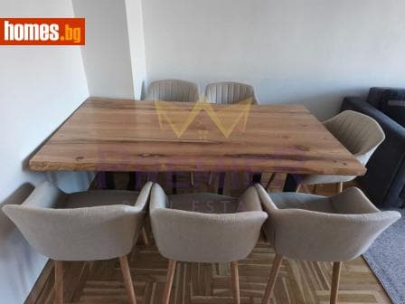 Тристаен, 85m²