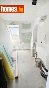 Двустаен, 102m²