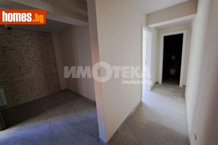 Тристаен, 109m²