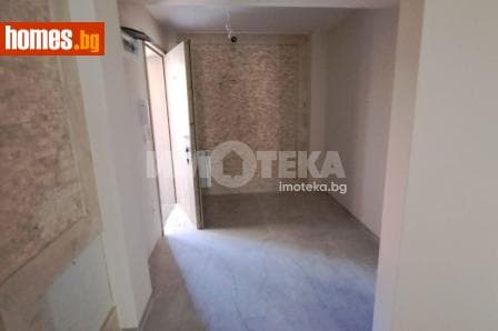 Тристаен, 109m²