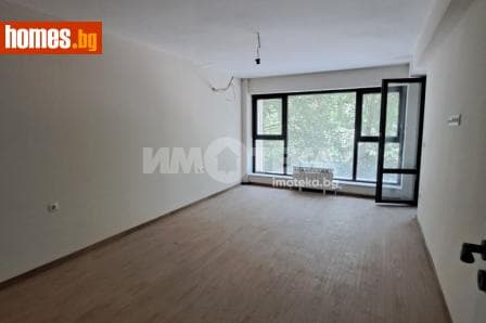 Тристаен, 109m²