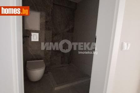Тристаен, 109m²