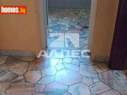 Двустаен, 79m²