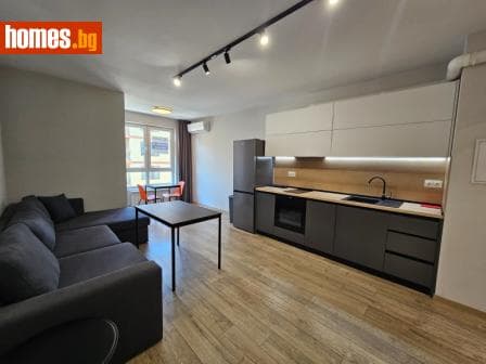 Тристаен, 106m²
