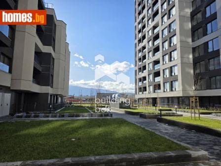 Тристаен, 106m²