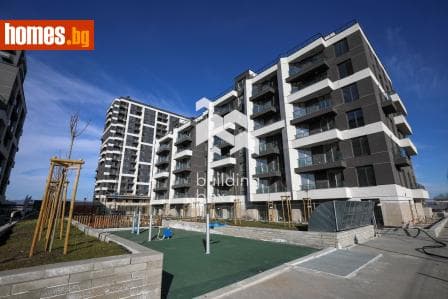 Тристаен, 106m²