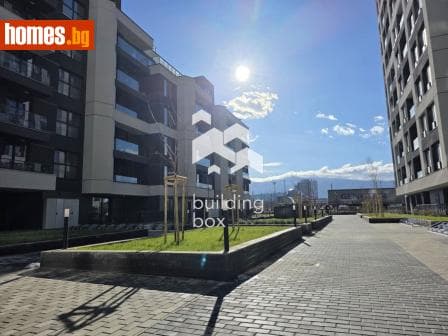 Тристаен, 106m²