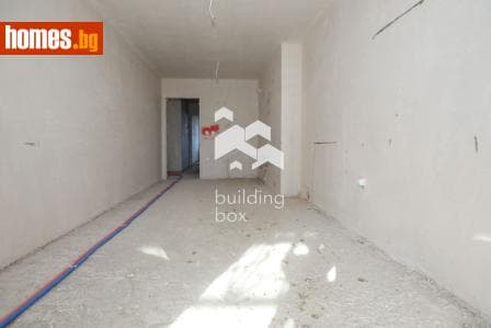 Тристаен, 106m²