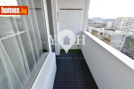 Тристаен, 87m²