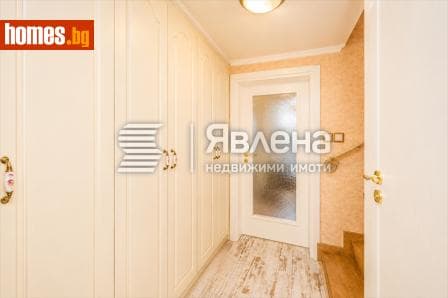 Тристаен, 86m²