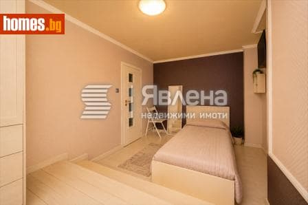 Тристаен, 86m²