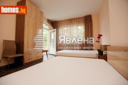 Тристаен, 75m²