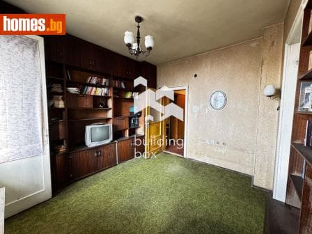Тристаен, 85m²