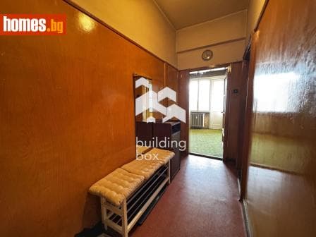 Тристаен, 85m²