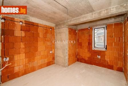Двустаен, 77m²