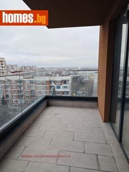 Тристаен, 100m²