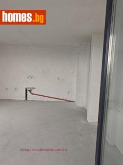 Тристаен, 100m²