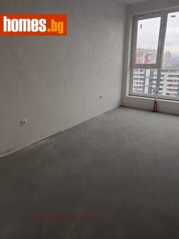 Тристаен, 100m²