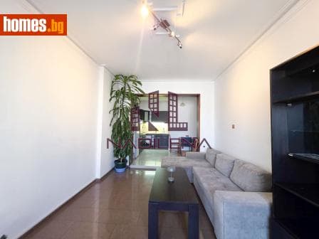 Тристаен, 120m²