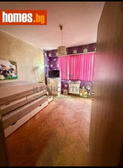 Двустаен, 65m²