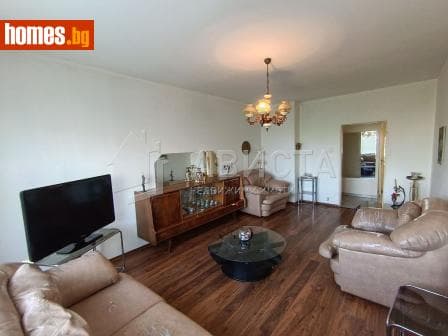 Тристаен, 88m²