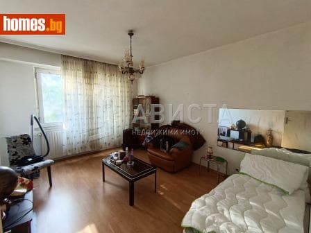 Тристаен, 88m²