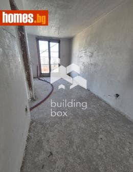 Тристаен, 118m²
