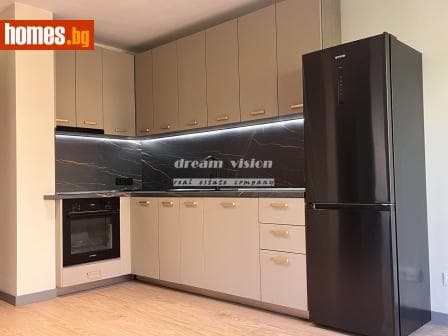 Тристаен, 80m²