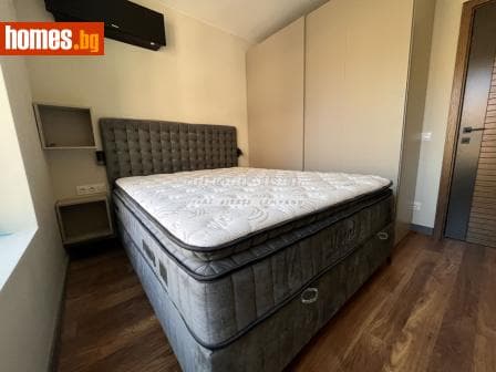 Тристаен, 80m²