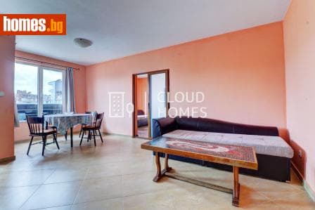 Тристаен, 93m²