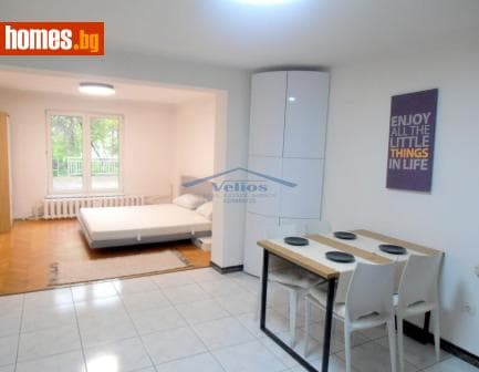 Тристаен, 107m²