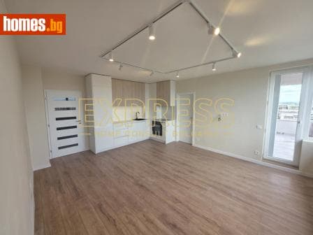 Тристаен, 107m²