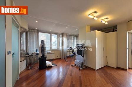 Многостаен, 240m²